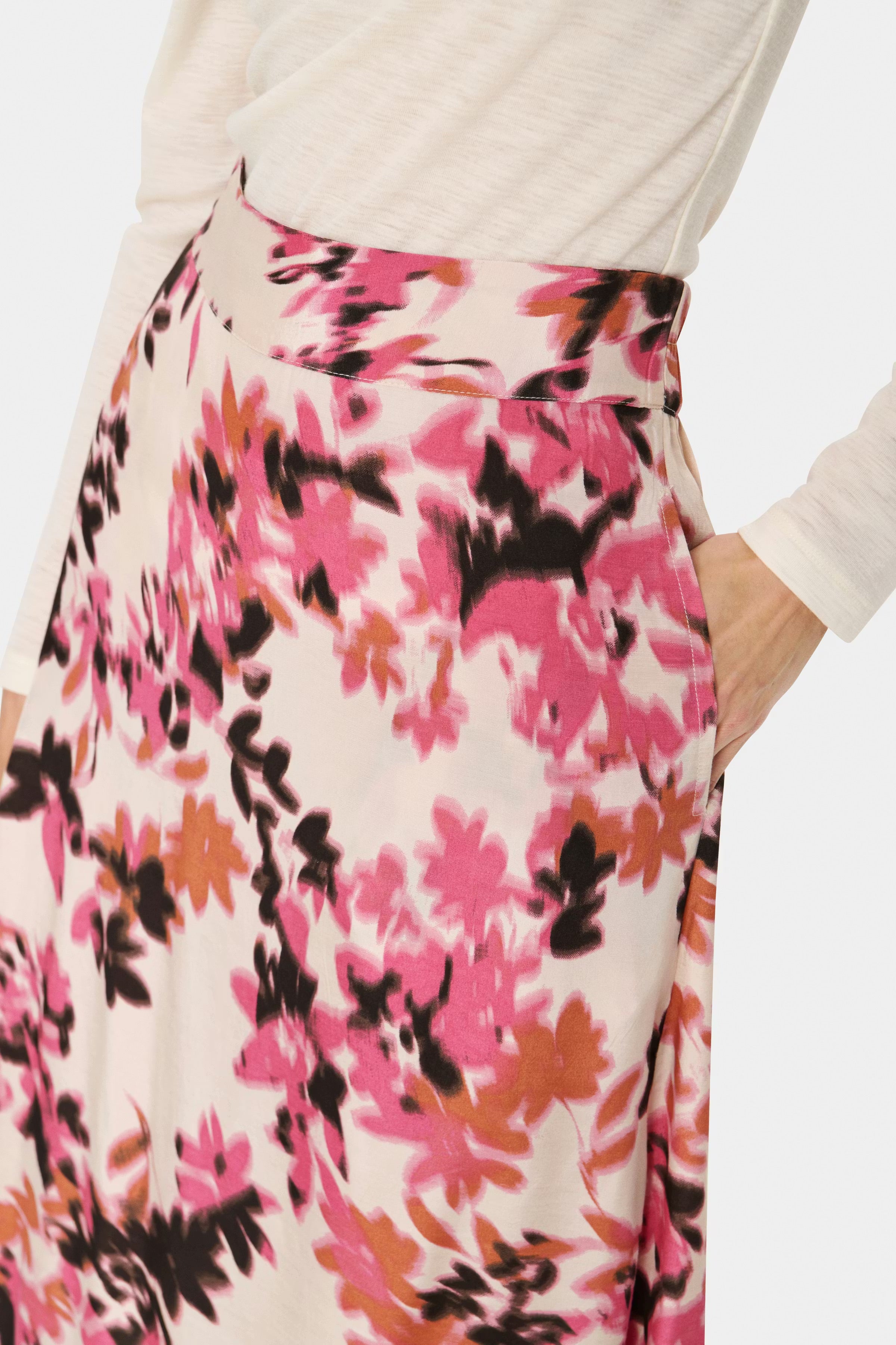 Saint Tropez GracySZ Skirt - Gray Chateau Blooms