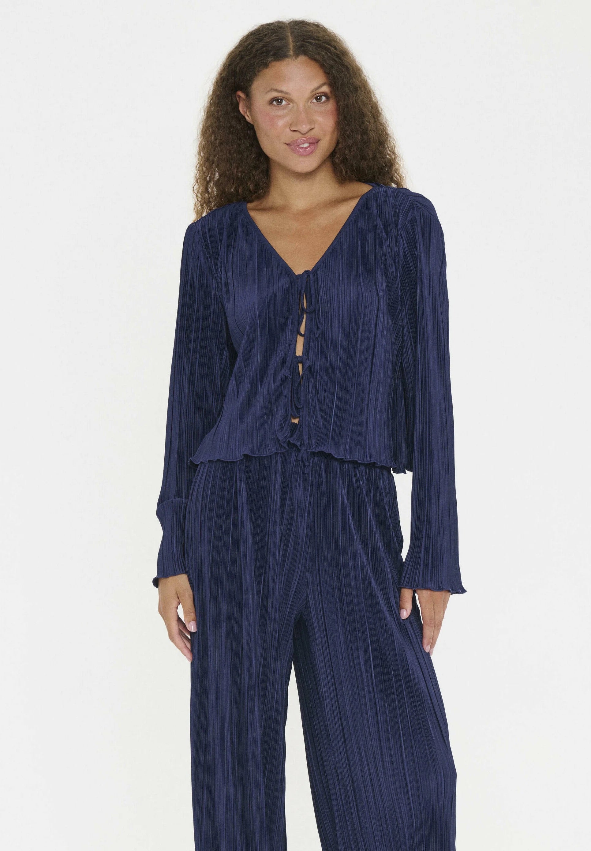 Saint Tropez ZUNISZ TIE Pleated Blouse - Eclipse