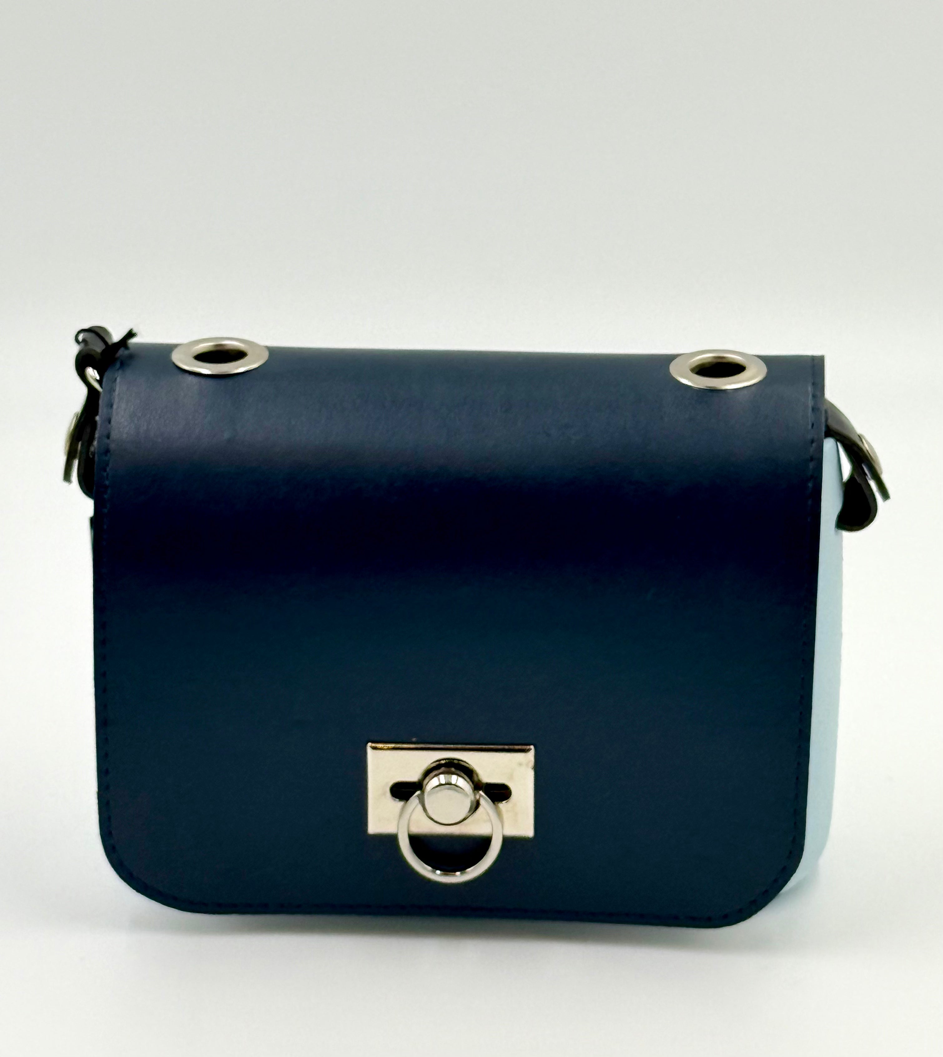 O bag – O pocket (grey) with steel blue flap and strap