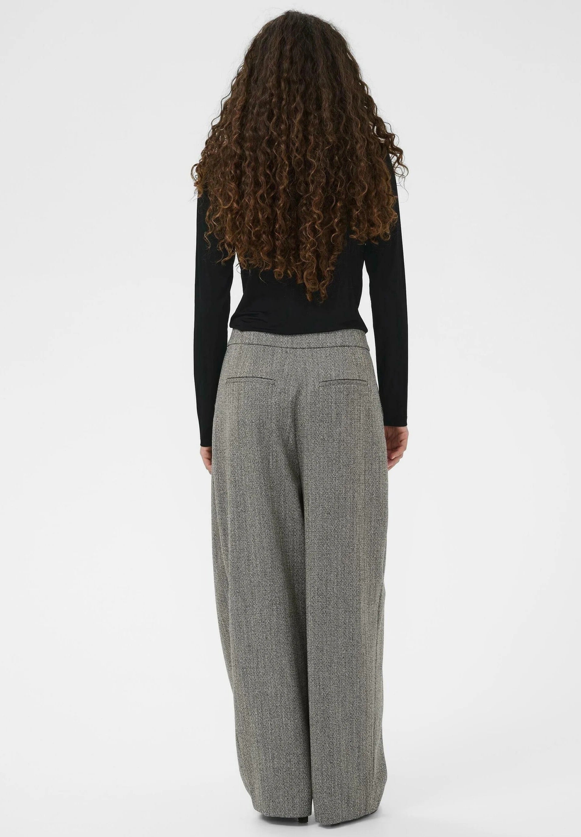 Soaked in Luxury SLHanadi Drape Top LS