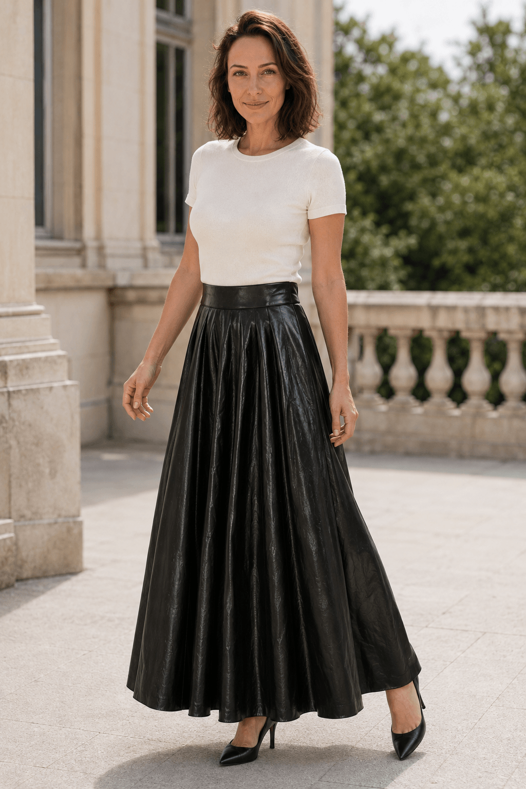 Marciano by Guess – czarna plisowana spódnica ze sztucznej skóry