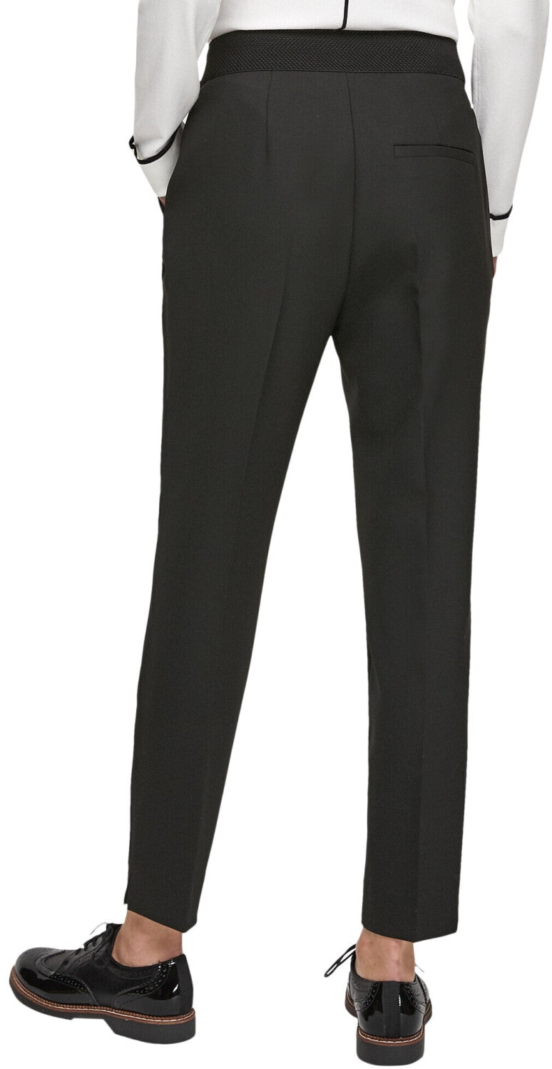 s.Oliver Women's Black Tailored Trousers - Slim Fit Ankle Length - Model 2102854